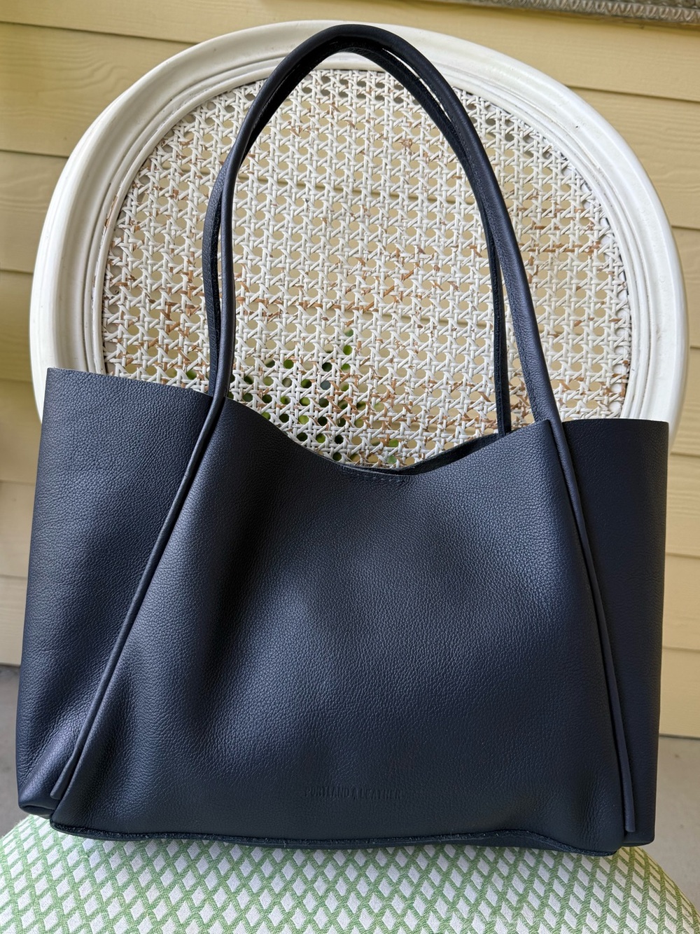 Portland Leather Goods Verona tote-large in color night owl